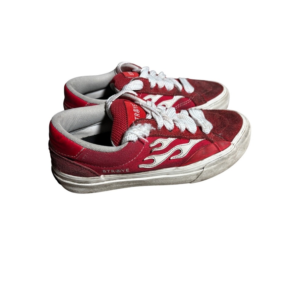 Straye Logan Kids Size 4 Flame Suede Canvas Skate Shoes‎ Low Top Sneakers School